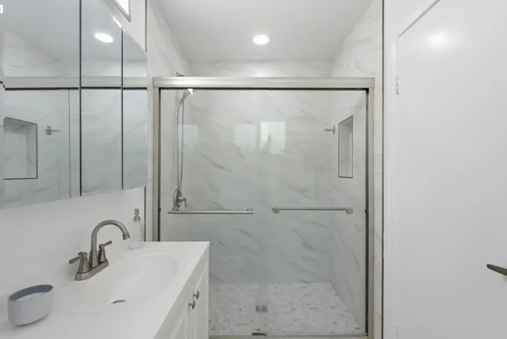 315 W Portola Avenue, Los Altos, California 94022