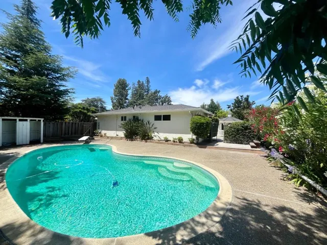 315 W Portola Avenue, Los Altos, California 94022