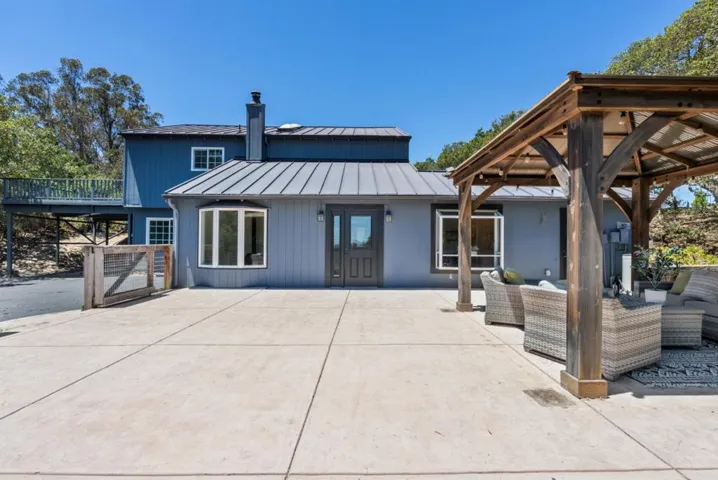 620 Hidden Valley Road, Royal Oaks, California 95076