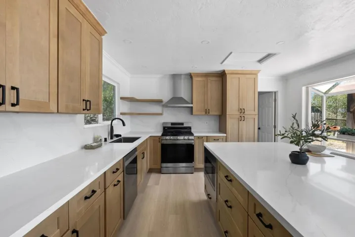 620 Hidden Valley Road, Royal Oaks, California 95076
