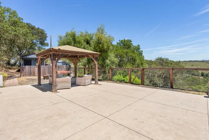 620 Hidden Valley Road, Royal Oaks, California 95076