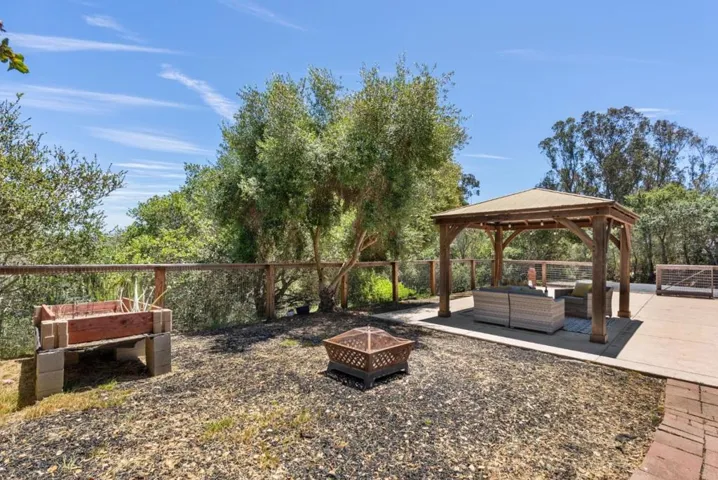 620 Hidden Valley Road, Royal Oaks, California 95076