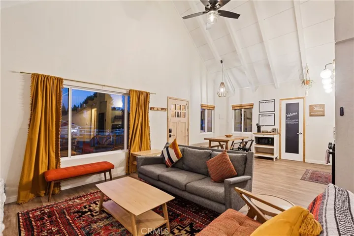 42585 Falcon, Big Bear Lake, California 92315