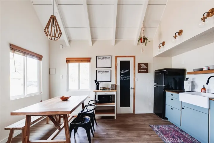 42585 Falcon, Big Bear Lake, California 92315
