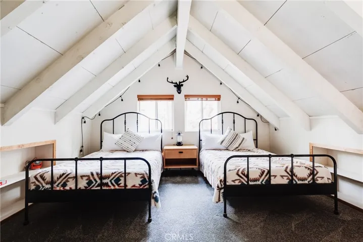 42585 Falcon, Big Bear Lake, California 92315