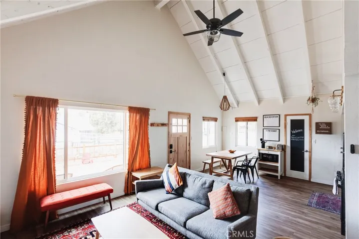 42585 Falcon, Big Bear Lake, California 92315