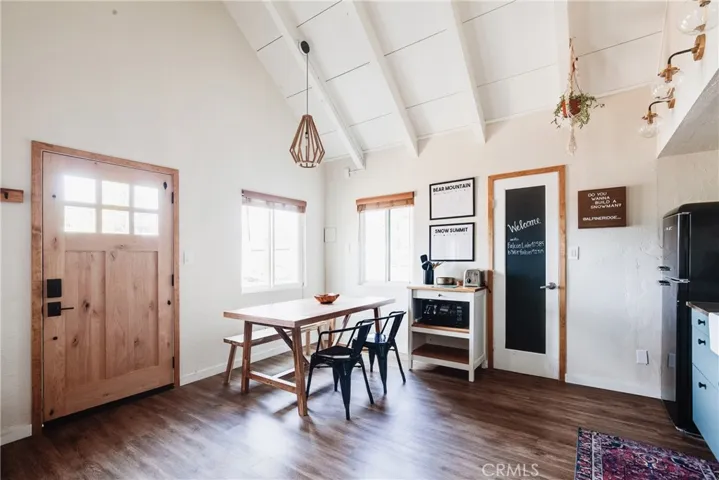 42585 Falcon, Big Bear Lake, California 92315
