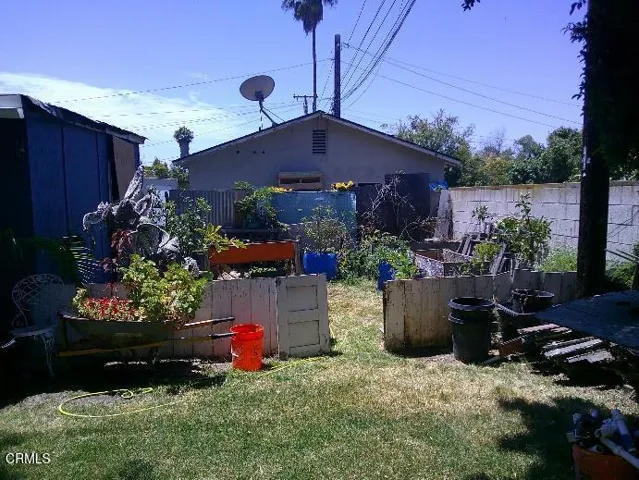 yard 1