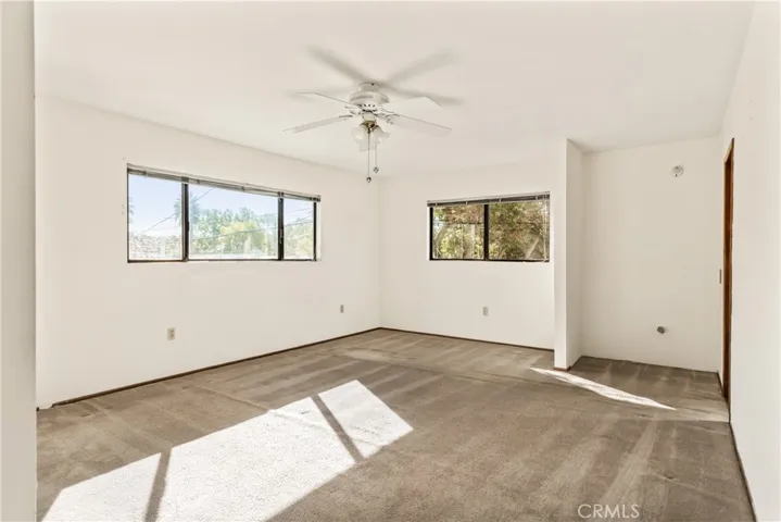 Back 5 bed Unit - Primary Bedroom