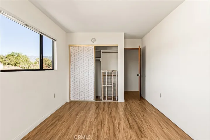 Back 5 bed Unit