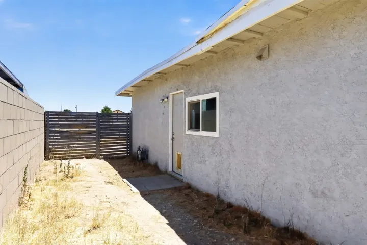 2869 Laurel Street, Rosamond, California 93560