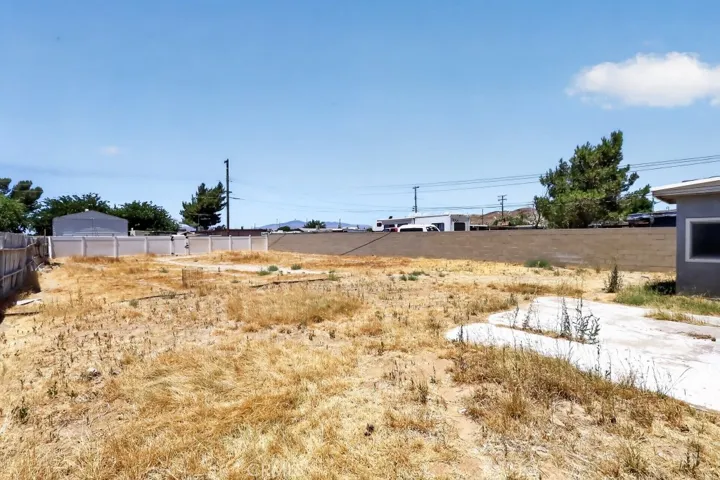 2869 Laurel Street, Rosamond, California 93560