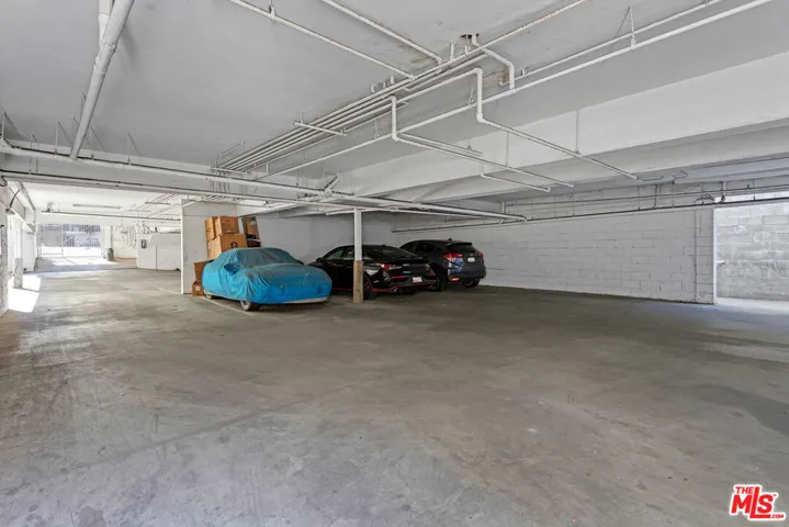 2129 Crenshaw Boulevard, Los Angeles, California 90016