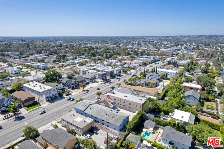 2129 Crenshaw Boulevard, Los Angeles, California 90016