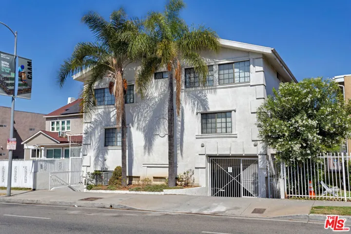 2129 Crenshaw Boulevard, Los Angeles, California 90016