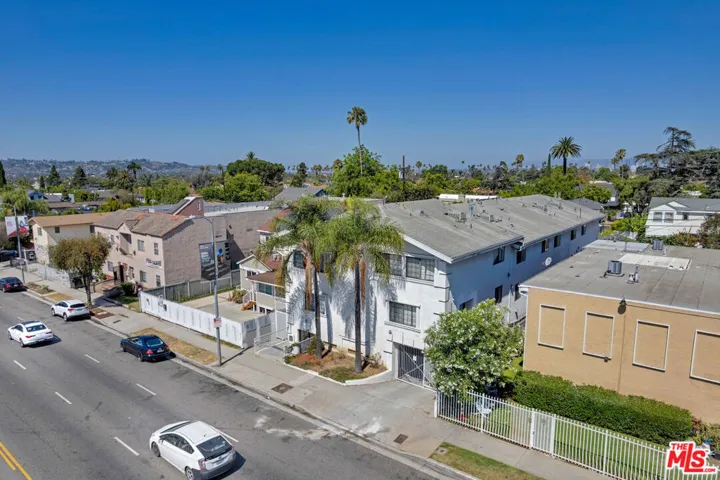 2129 Crenshaw Boulevard, Los Angeles, California 90016
