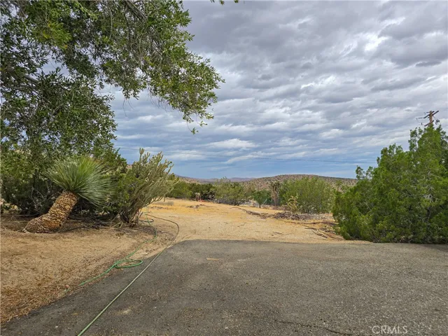 31611 157th E, Llano, California 93544