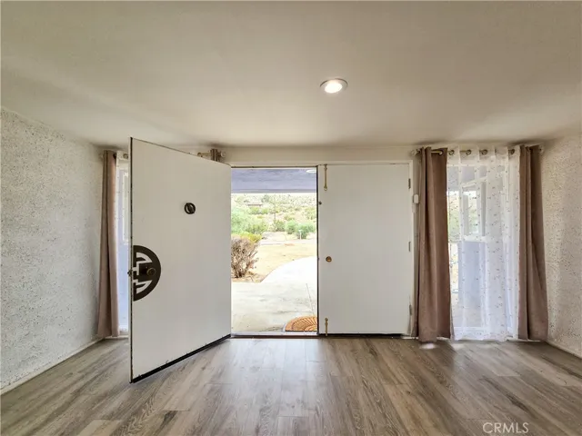 31611 157th E, Llano, California 93544