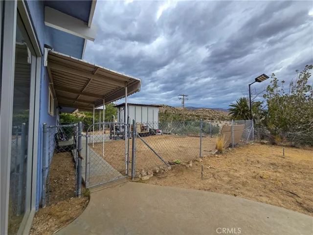 31611 157th E, Llano, California 93544