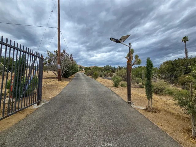 31611 157th E, Llano, California 93544