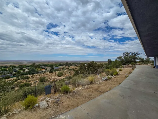 31611 157th E, Llano, California 93544