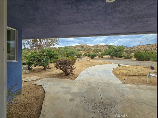 31611 157th E, Llano, California 93544