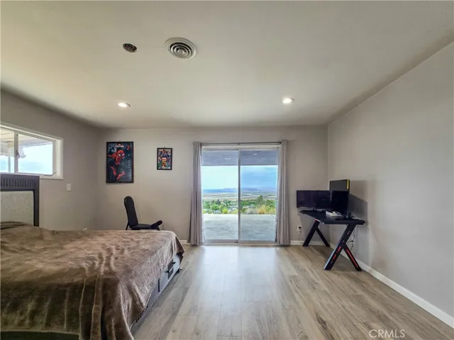 31611 157th E, Llano, California 93544
