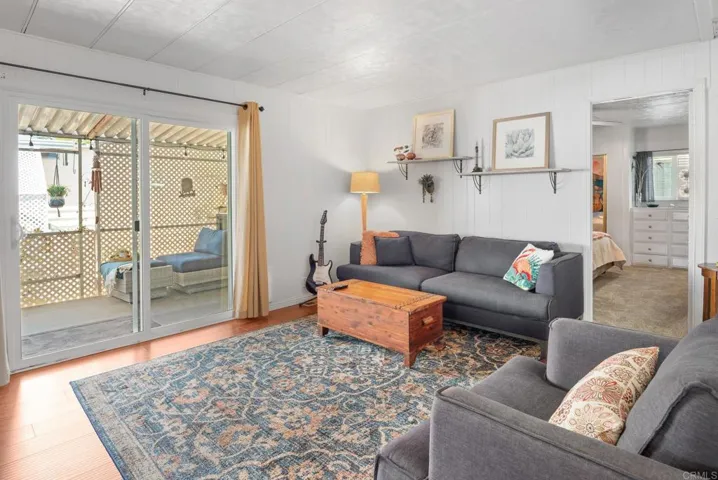 1010 E Bobier 17, Vista, California 92084