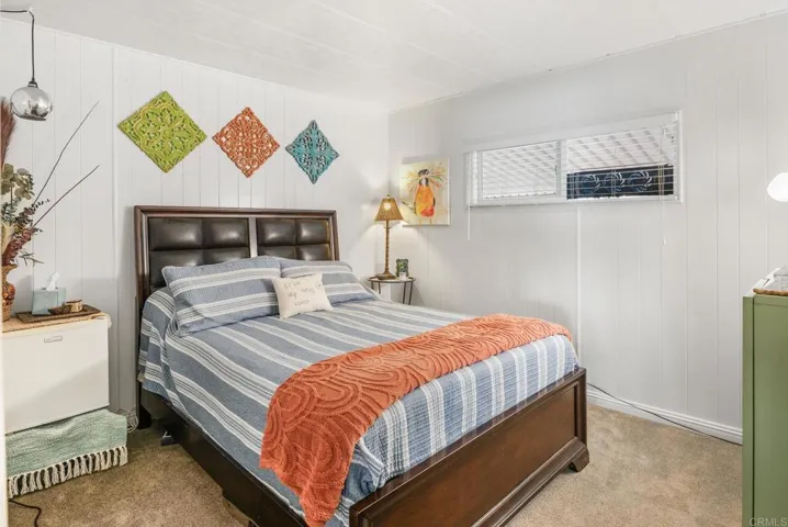 1010 E Bobier 17, Vista, California 92084