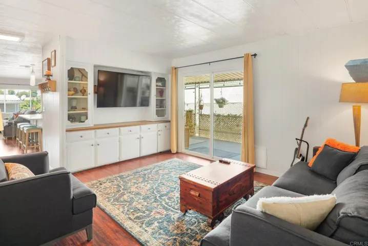 1010 E Bobier 17, Vista, California 92084