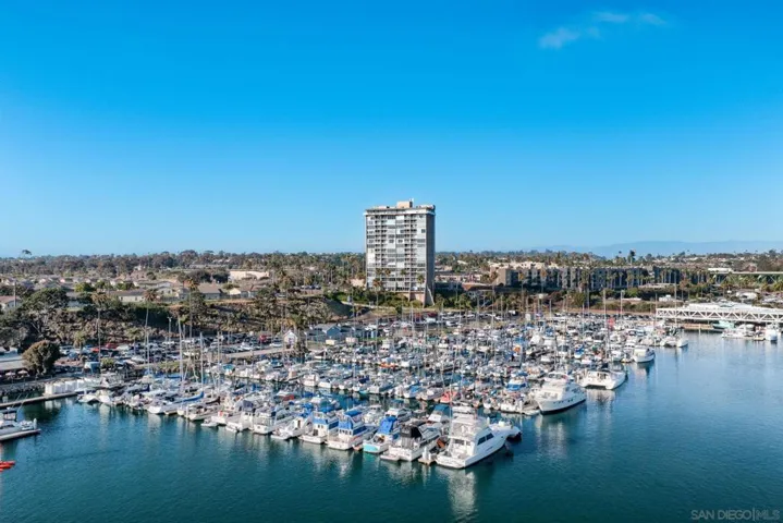 1200 Harbor Drive N 3c, Oceanside, California 92054