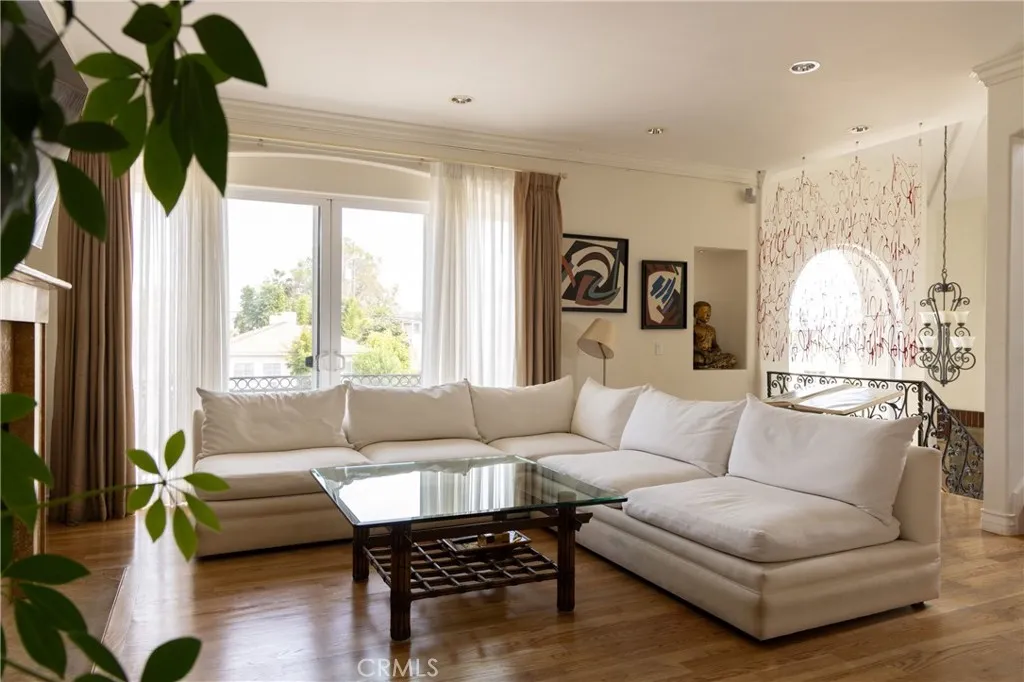 gallery-image 3