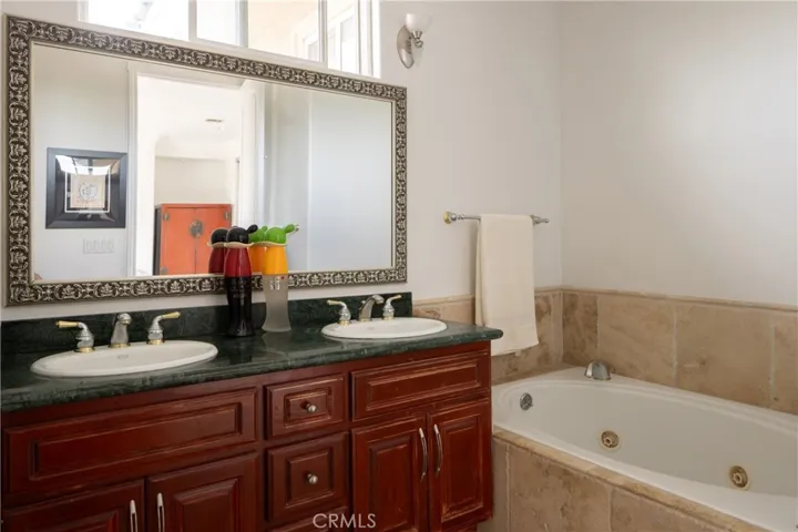 1905 Colby Avenue, Los Angeles, California 90025