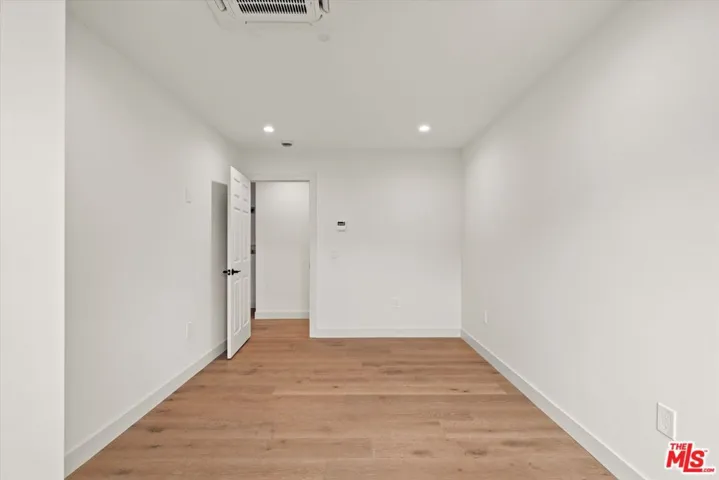 3792 1/2 Van Ness Avenue, Los Angeles, California 90018