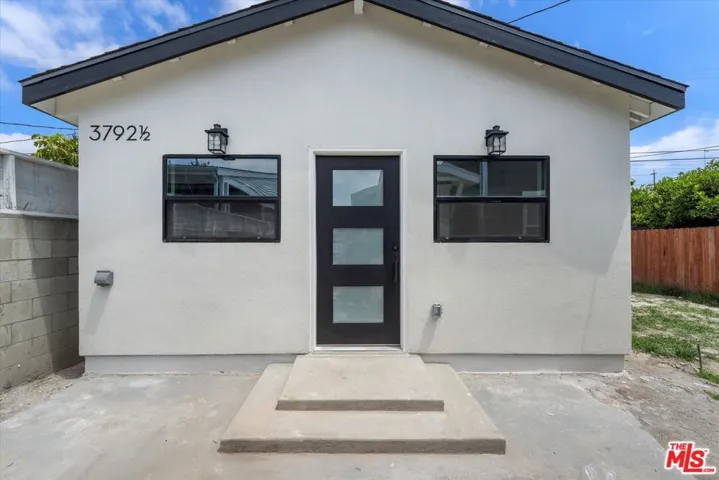 3792 1/2 Van Ness Avenue, Los Angeles, California 90018