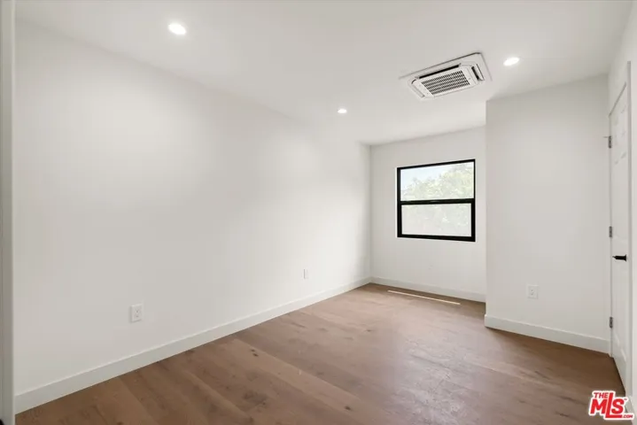 3792 1/2 Van Ness Avenue, Los Angeles, California 90018