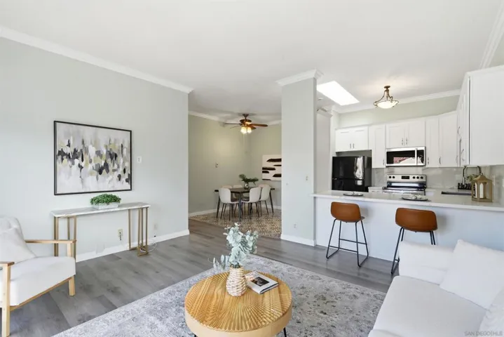 8310 Regents Rd 3h, University City, California 92122