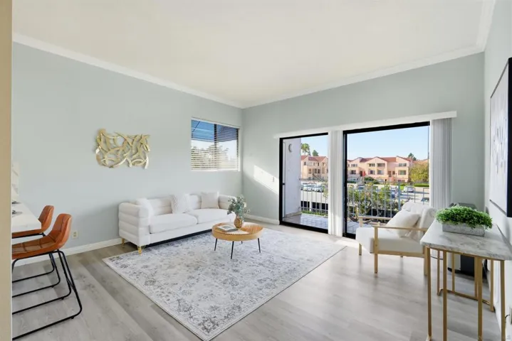 8310 Regents Rd 3h, University City, California 92122
