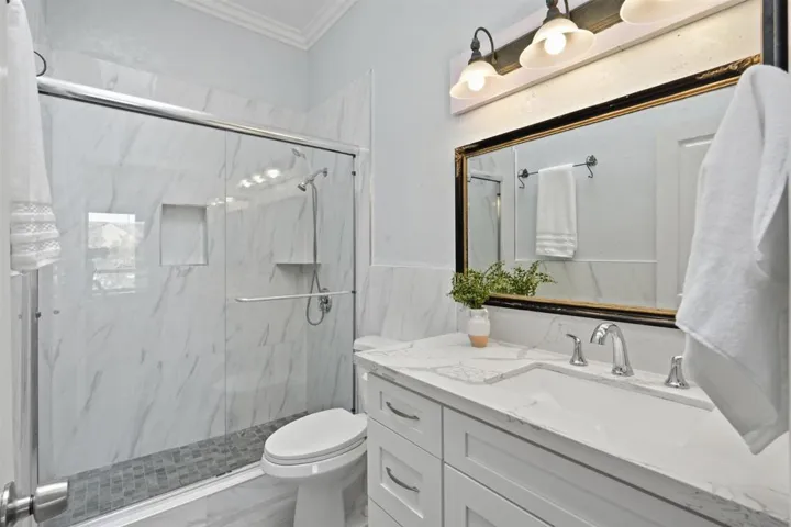8310 Regents Rd 3h, University City, California 92122