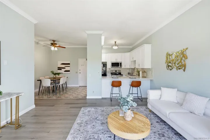 8310 Regents Rd 3h, University City, California 92122