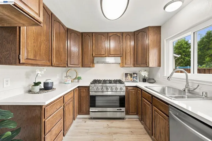 801 Lippert Ave, Fremont, California 94539