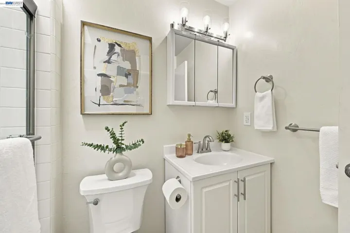 801 Lippert Ave, Fremont, California 94539