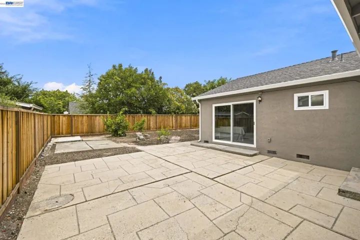 801 Lippert Ave, Fremont, California 94539
