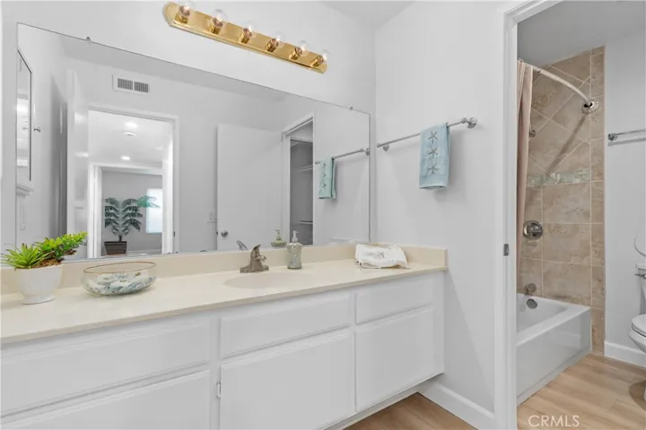 6951 Knollcrest 56, Garden Grove, California 92845