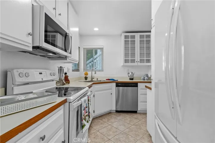 6951 Knollcrest 56, Garden Grove, California 92845