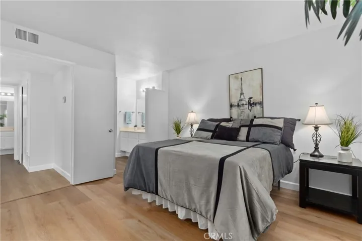 6951 Knollcrest 56, Garden Grove, California 92845