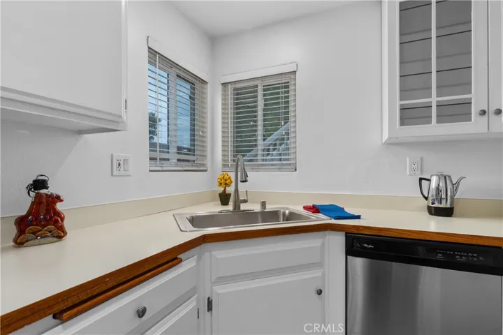 6951 Knollcrest 56, Garden Grove, California 92845