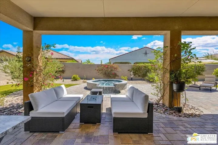 22 Tempranillo, Rancho Mirage, California 92270