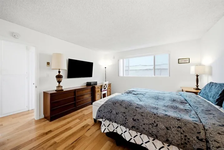 5015 Cape May Avenue 104, San Diego, California 92107