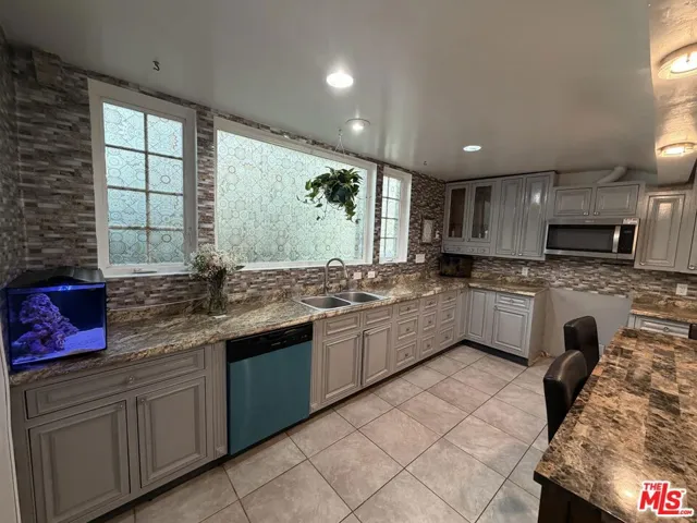 1740 Ohio Avenue, Long Beach, California 90804